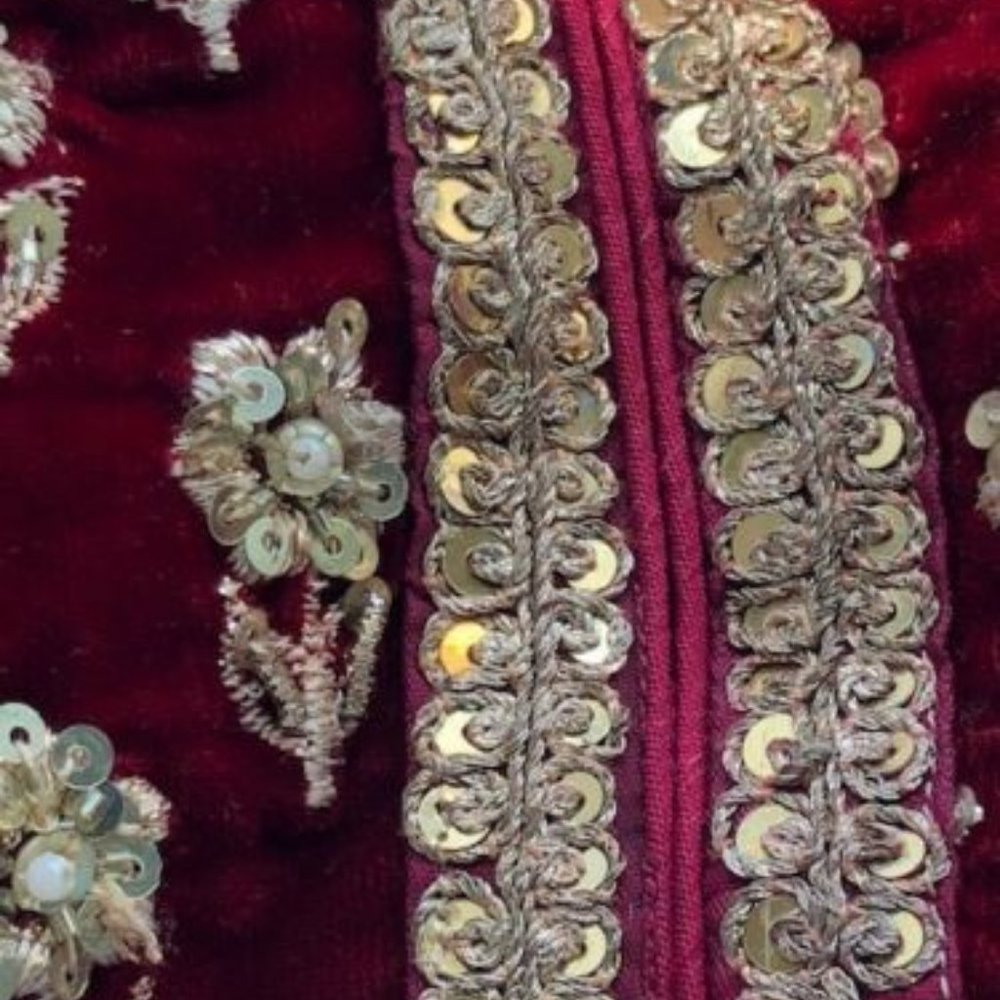 Indian Bridal Lehenga Deep Red velvet/silk - Picture 12 of 12